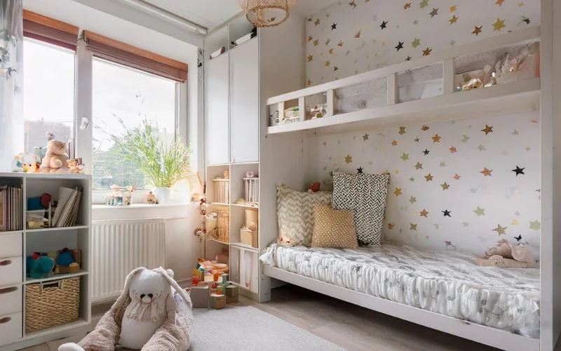 13. Tapetsering ommalning av barnrum